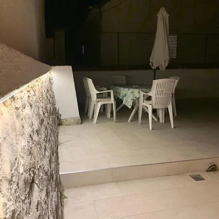 Silvana Ii Apartman Šibenik